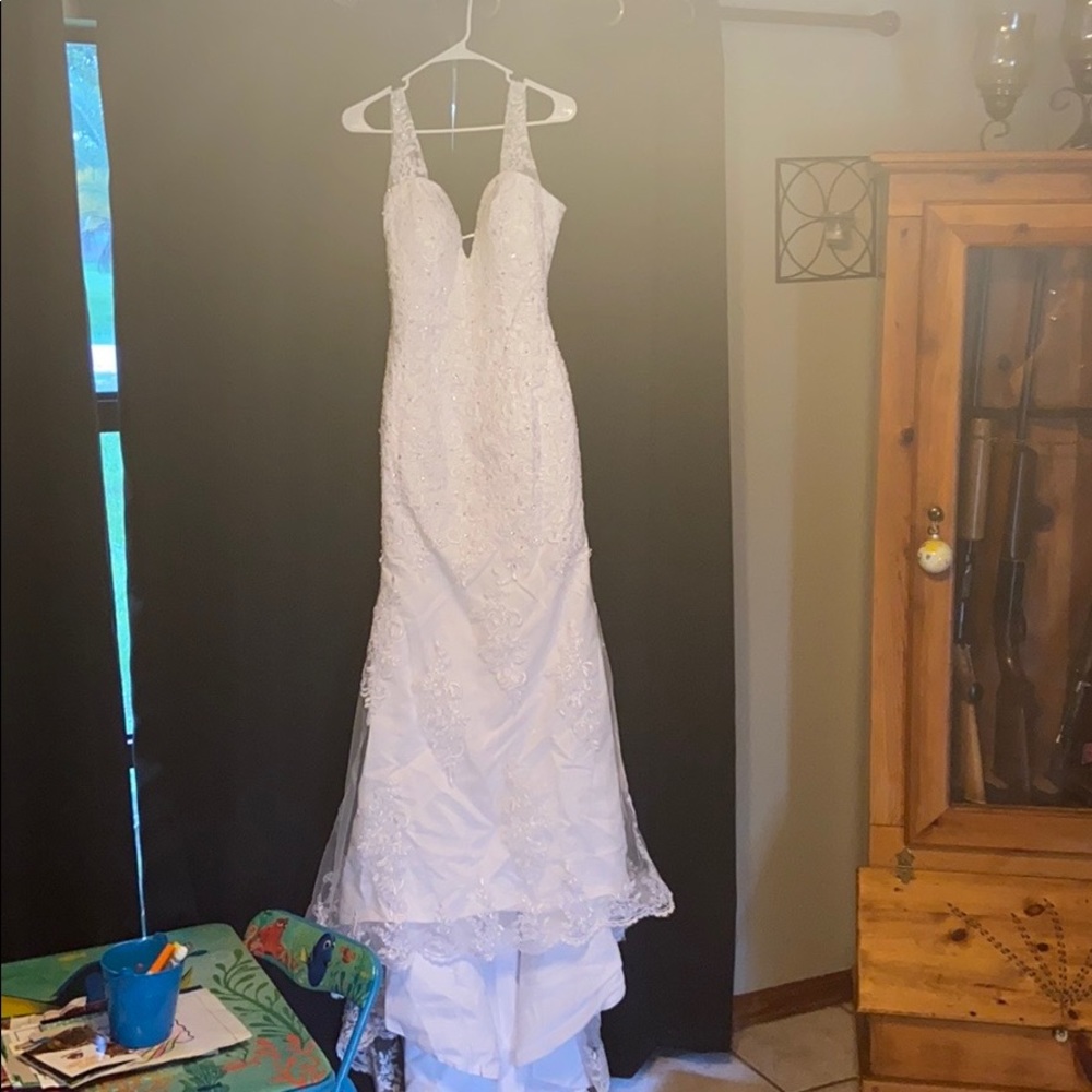 Wedding dress